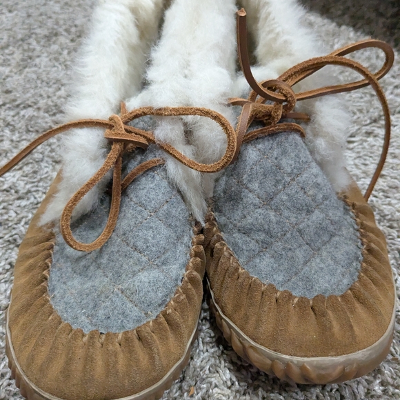 Sorel Out N About Moccasins - Picture 8 of 8